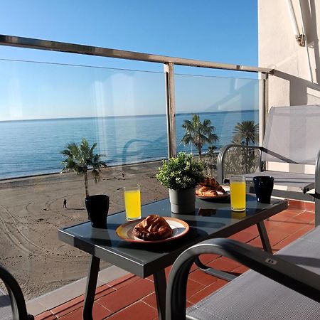 Alojamiento Iberia Playa 埃斯特波纳 外观 照片